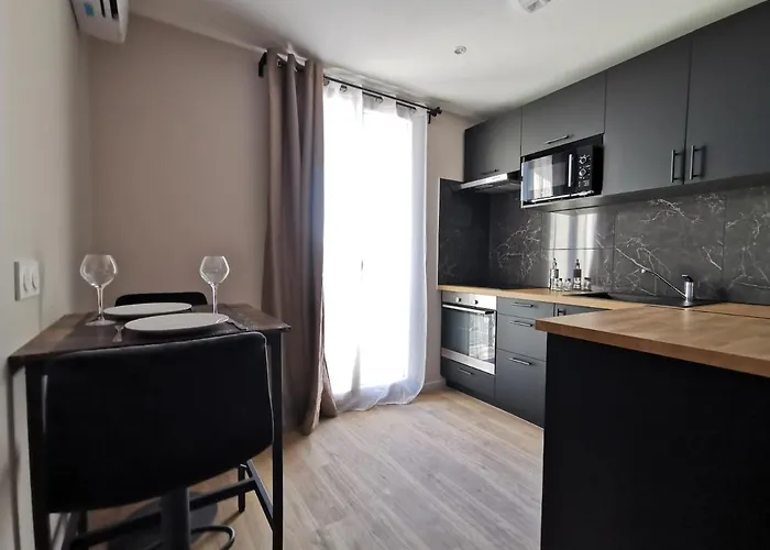 Appart Hotel Spa Perpignan *