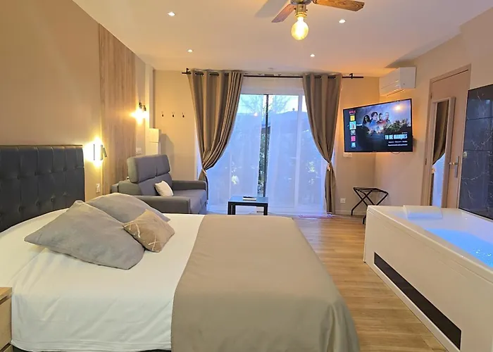 アパート Appart Hotel Spa Perpignan *