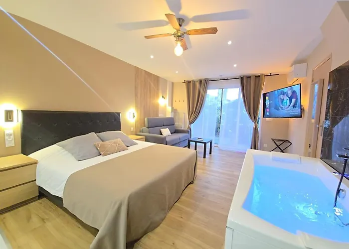 Appart Hotel Spa Perpignan * ペルピニャン