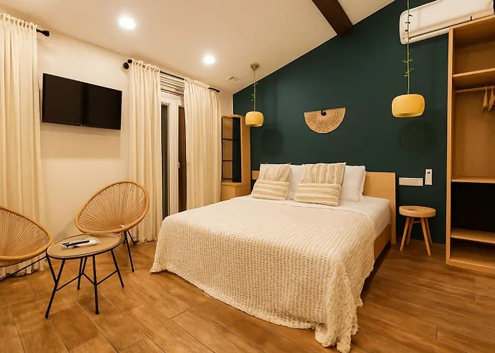 Appart Hotel Spa Perpignan *